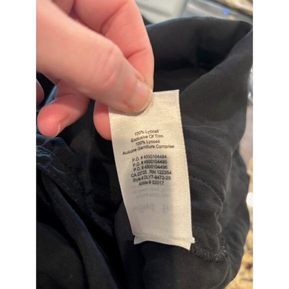 Aritzia Wilfred Free Beatriz Romper Overalls Shorts Black Womens Medium Coastal - Picture 9 of 9